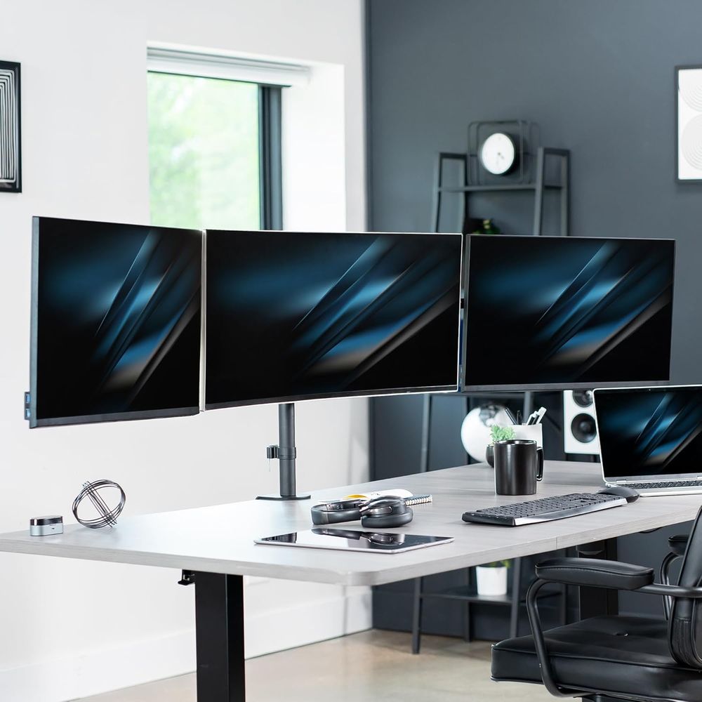 Triple Monitor Desk Mount, Adj – обзор и цена Desk Setup Black
