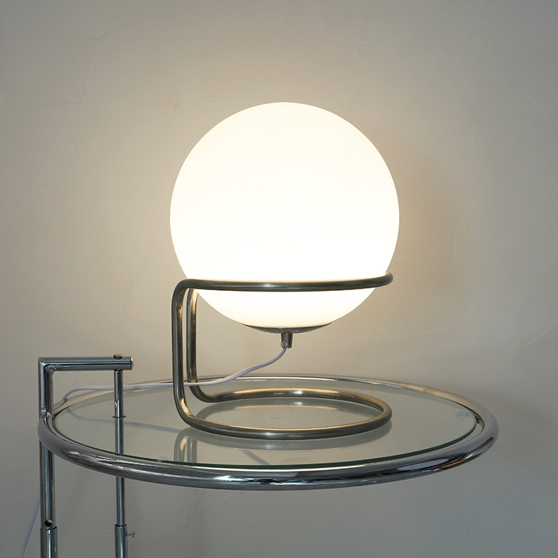 Minimalism Bauhaus White Glass – обзор и цена Desk Setup White