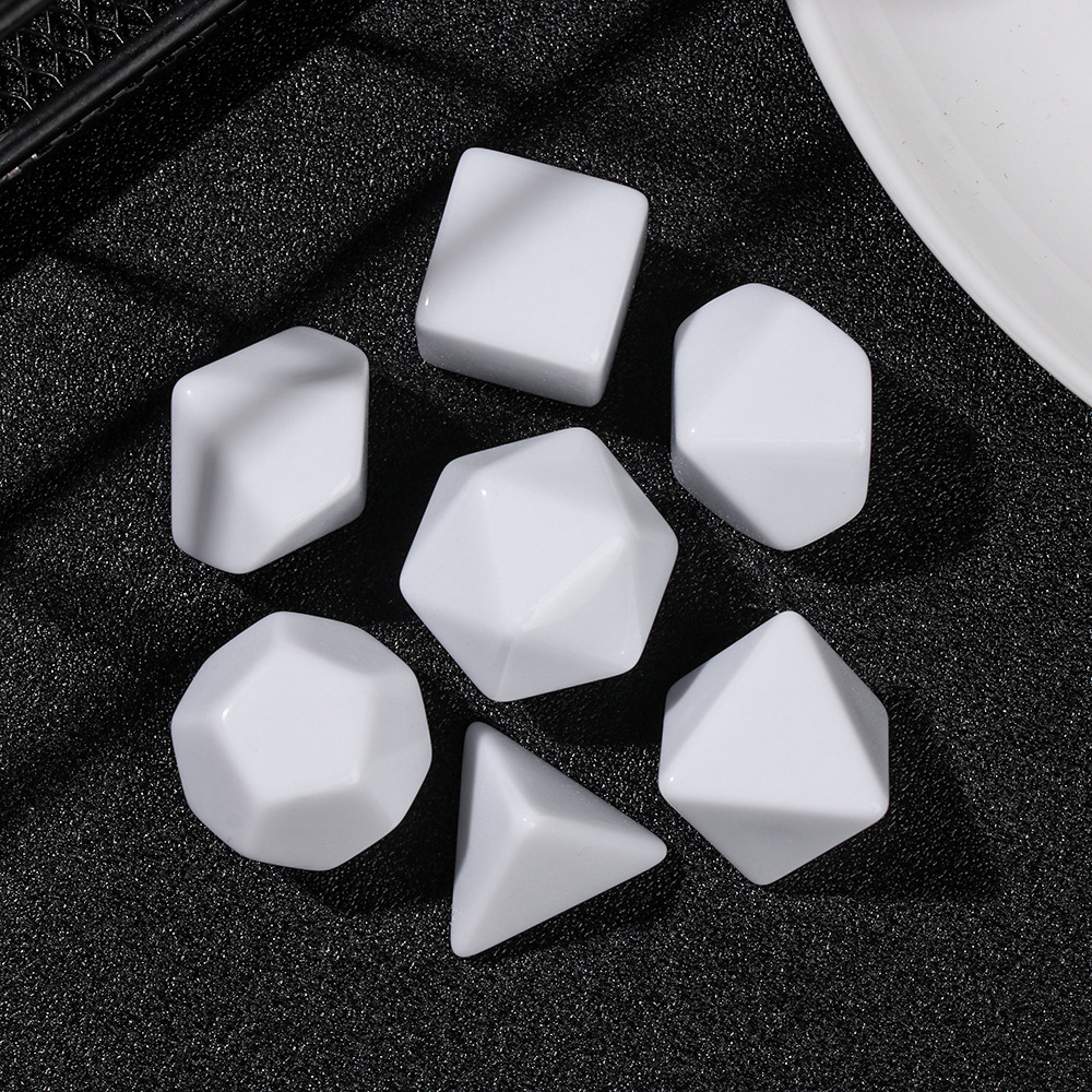 7 Pcs Set of Black White Blank – обзор и цена Desk Setup Black